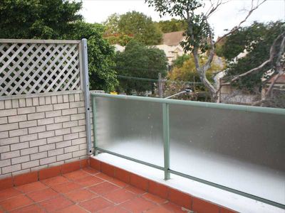 30 / 51 Hereford, Glebe