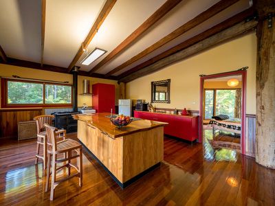 486 Davis Road, Jiggi