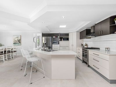 60 Olsen Cr, Wakerley