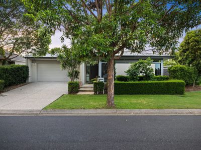 43 Margaret Crescent, Wakerley