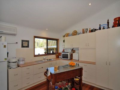 793 McKinnon Dr, Cooroibah