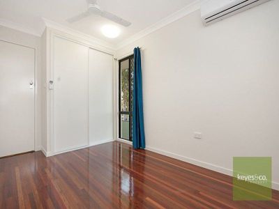 34 Cuthbert Crescent, Vincent