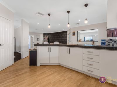 13 Teakwood Loop, Thornlie