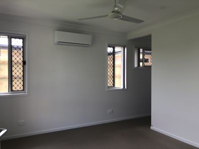 8 Otto Street , Walloon