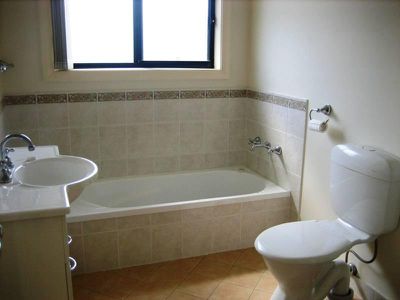 3 / 18 Addison Ave, Lake Illawarra