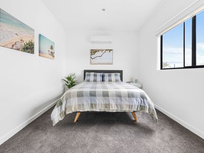 5 Oberon Way, Newport