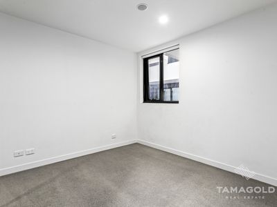 211 / 10 Clinch Avenue, Preston