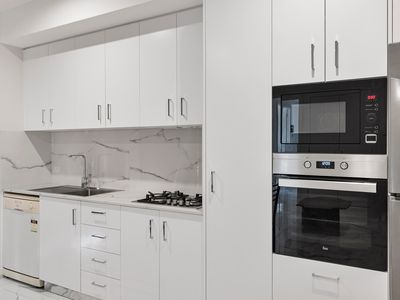 4 Crowther Place, Curtin