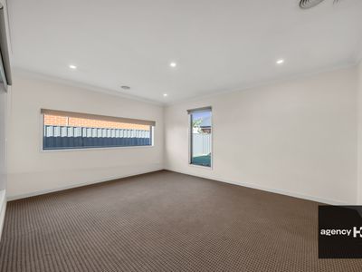 16 Montia Street, Tarneit