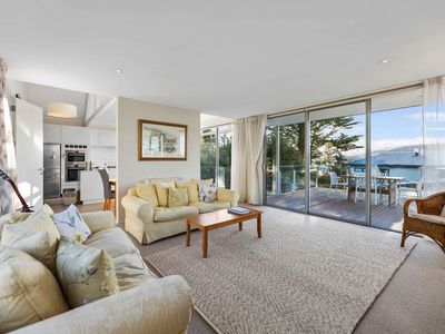 335 Highcliff Road, Highcliff
