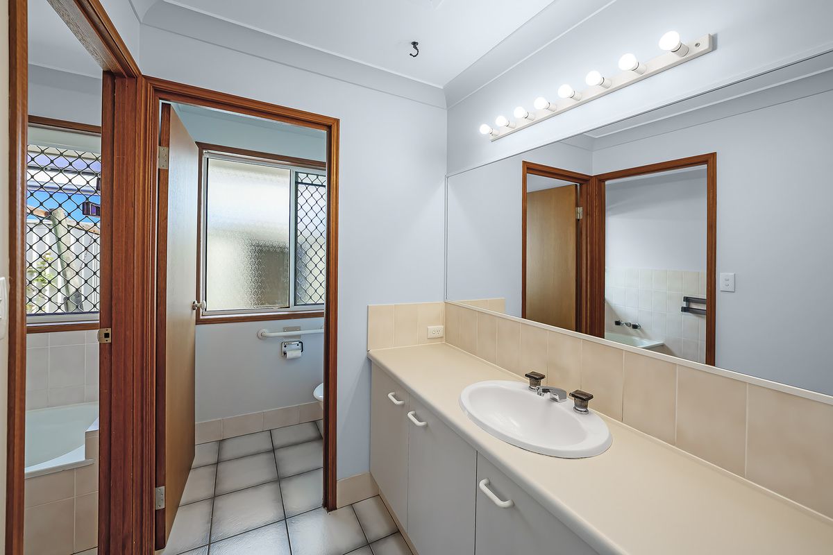 5 Mast Court, Currumbin Waters