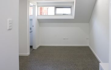 FLAT A / 742 Bourke Street, Redfern