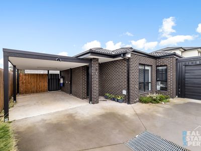 2 / 17 Harmer Road, Hallam