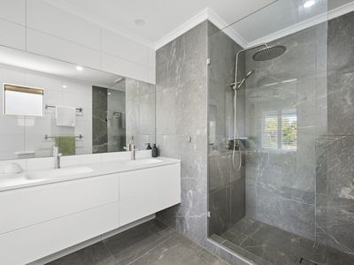 3 / 8 Portside Court, Noosaville