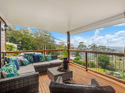 Upstairs Unit / 79 Balmoral Road, Montville