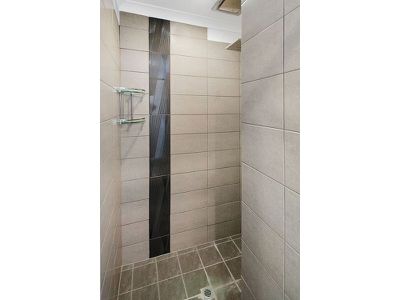 7 Persian Street, Eglinton