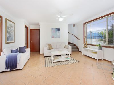 2 / 66 Pur Pur Avenue, Lake Illawarra