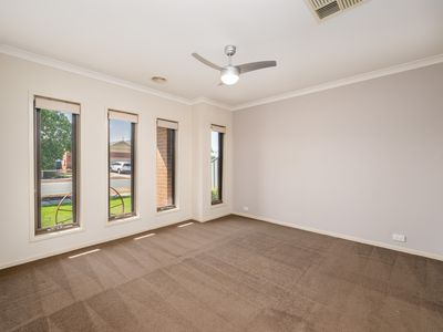 3 Killarney Crescent , Tatura