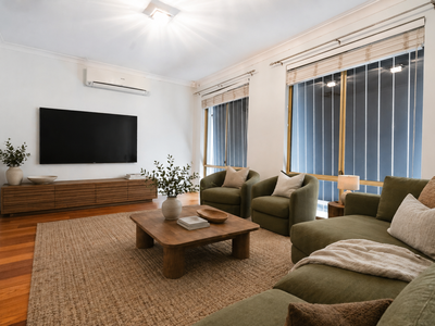 220 Summerlakes Parade, Ballajura