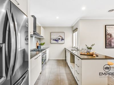 30 Emery Drive, Clyde North