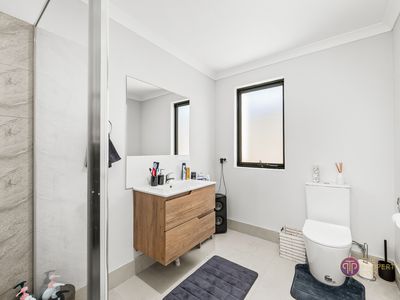 10 Klondyke Street, Piara Waters