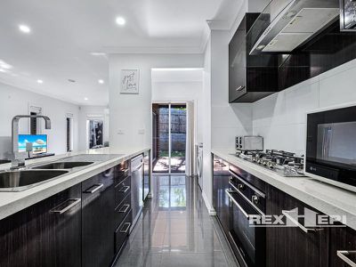 6 Pistachio Close, Hampton Park