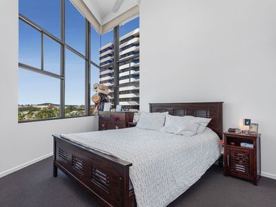 615/8 Deshon Street, Woolloongabba