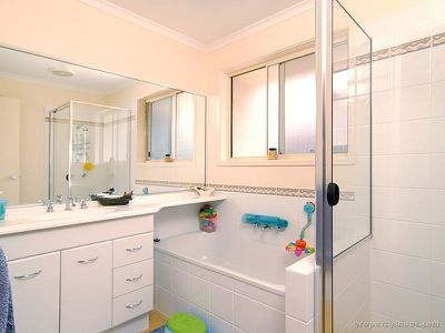 5 Bungee Ct, Tewantin