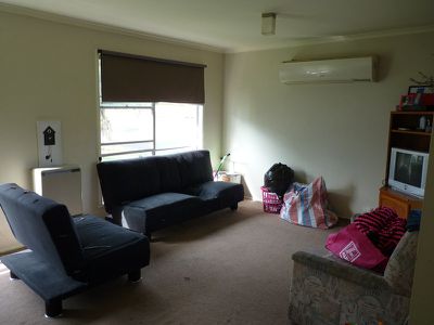 16 Forsyth Avenue, Horsham