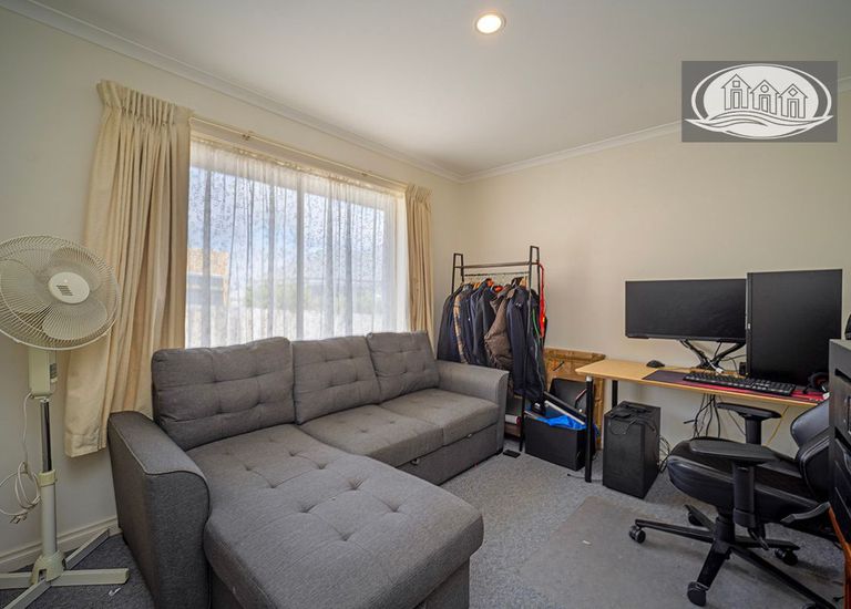 21 Juliani Place, Portland