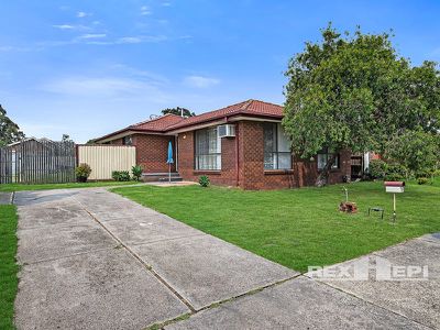 18 Beckington Crescent, Hampton Park