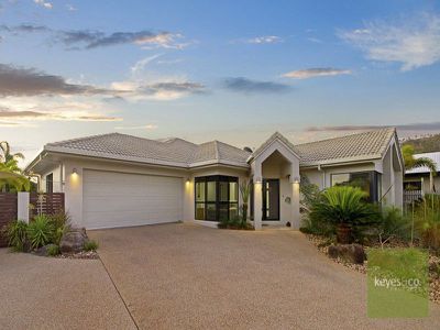 2 Heliconia Court, Mount Louisa