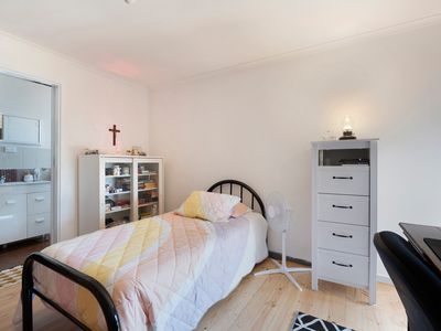 12 Manoora Drive, Hallett Cove