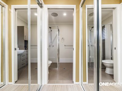 110 / 230 Pulgul Street, Urangan