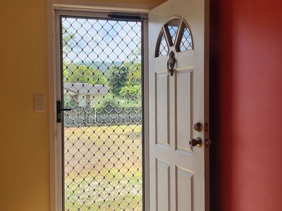 10 Burns Street, Fernvale