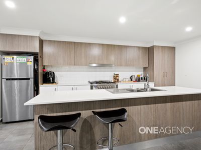 37 Honeybee Crescent, Calderwood
