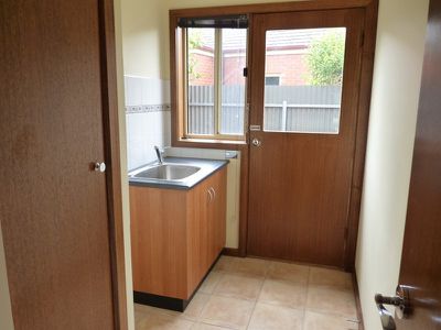 1 / 6 Carroll Street, Horsham