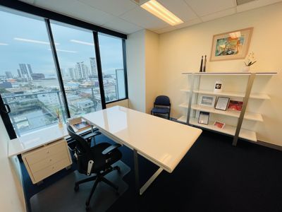 31012 / 9 Lawson Street , Southport