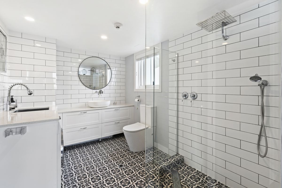 50 / 210 Surf Parade, Surfers Paradise