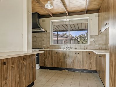15 Cheam Drive, Reynella