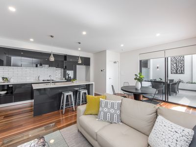 2/8 Gibney Avenue, Mount Hawthorn