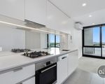 904 / 710 Station Street, Box Hill