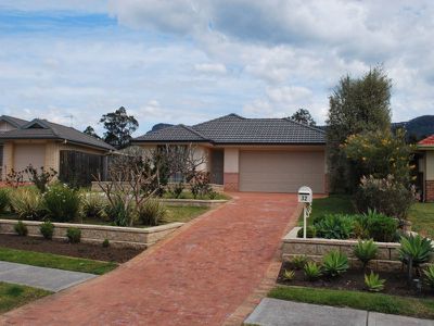 32 Glenlee Drive, Horsley