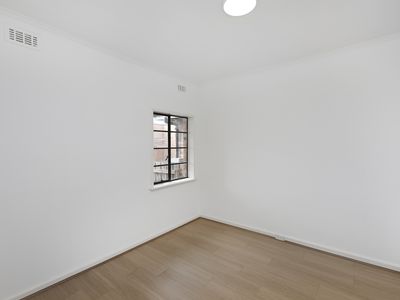 94 Raleigh Road, Maribyrnong