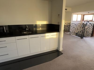 145 Barnes Boulevard, Horsham