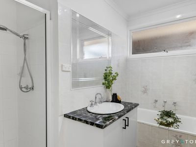 38 Stewart Crescent, Rockbank