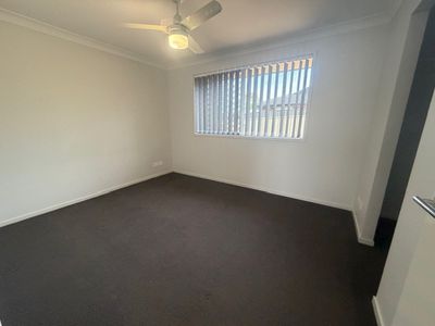 9 CURLEW CRESCENT, Oxley Vale