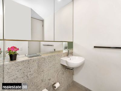414 / 2 Moreau Parade, East Perth