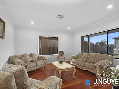 31 Buranda Crescent, St Johns Park