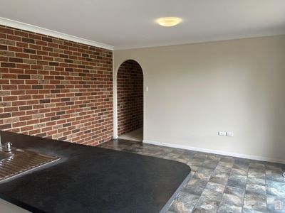 2 / 4 Bolton Street, Bateau Bay